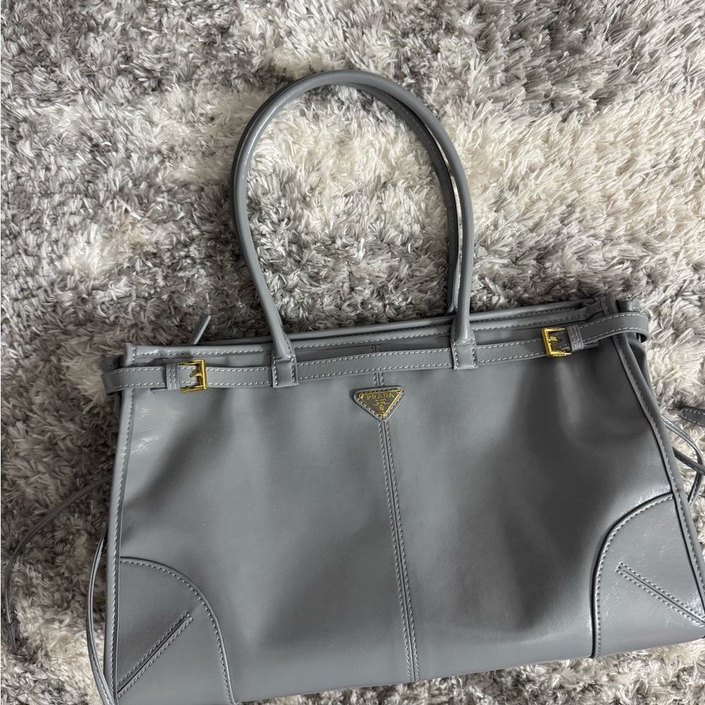Elegant Gray Leather Tote Bag
